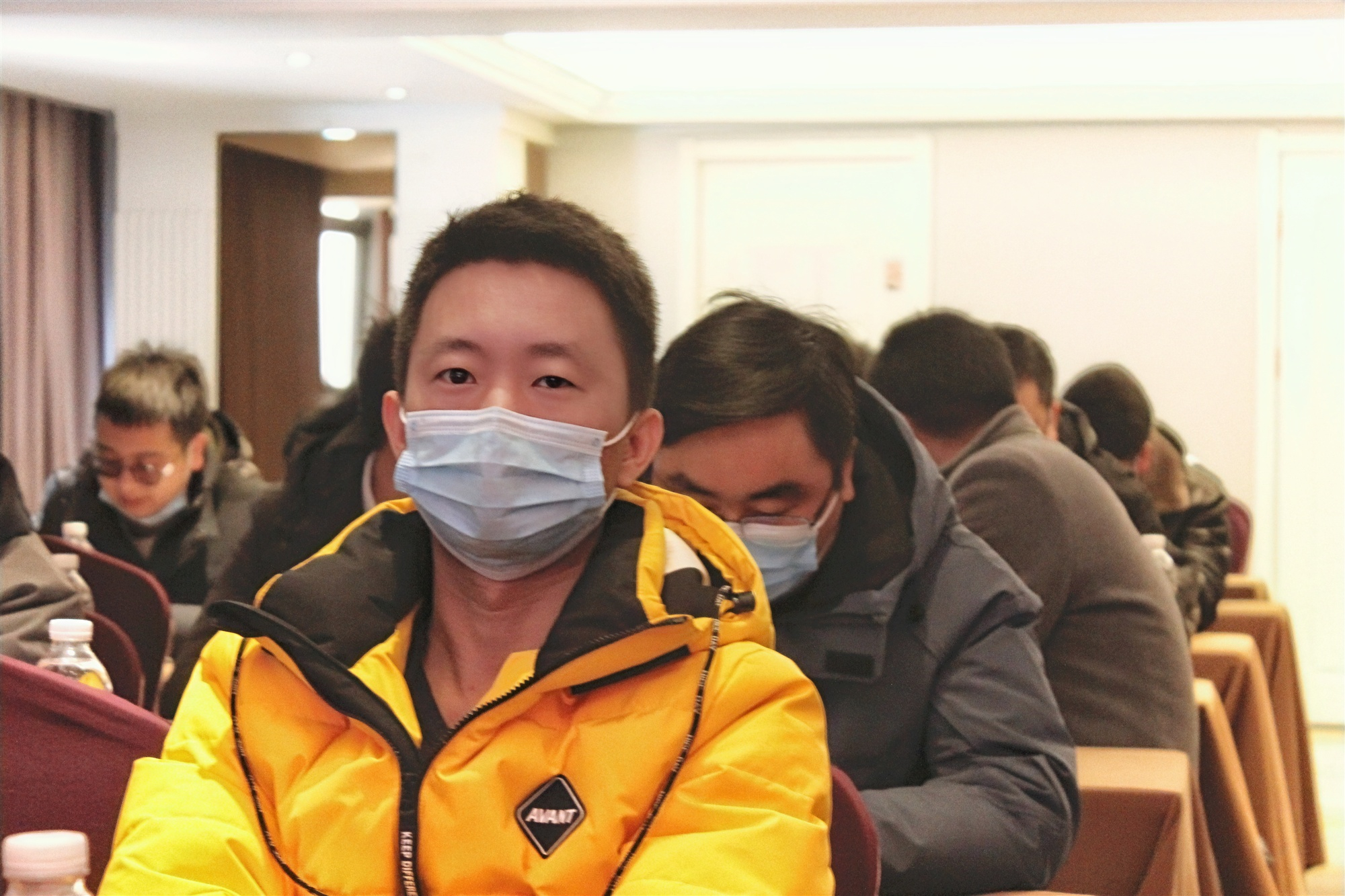 会议特写.JPG